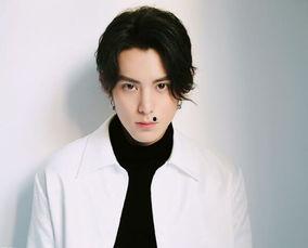 王鹤棣娱乐吃大瓜视频大全,盘点那些爆笑视频集锦